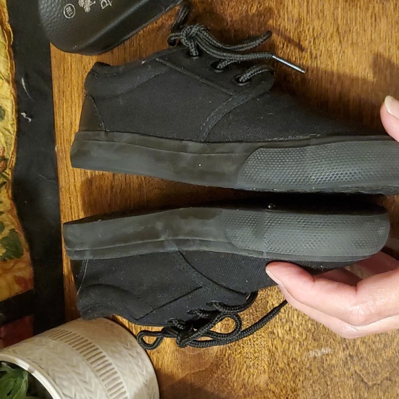 Air Underground Blk Lace Sneakers & Palms Blk w/ Rhinestone Sliders - Picture 3 of 10